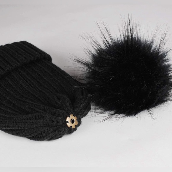 FURTALK Kids Winter Knitted Pom Beanie Bobble Hat Cotton Lined Faux Fur Ball - Picture 2 of 8